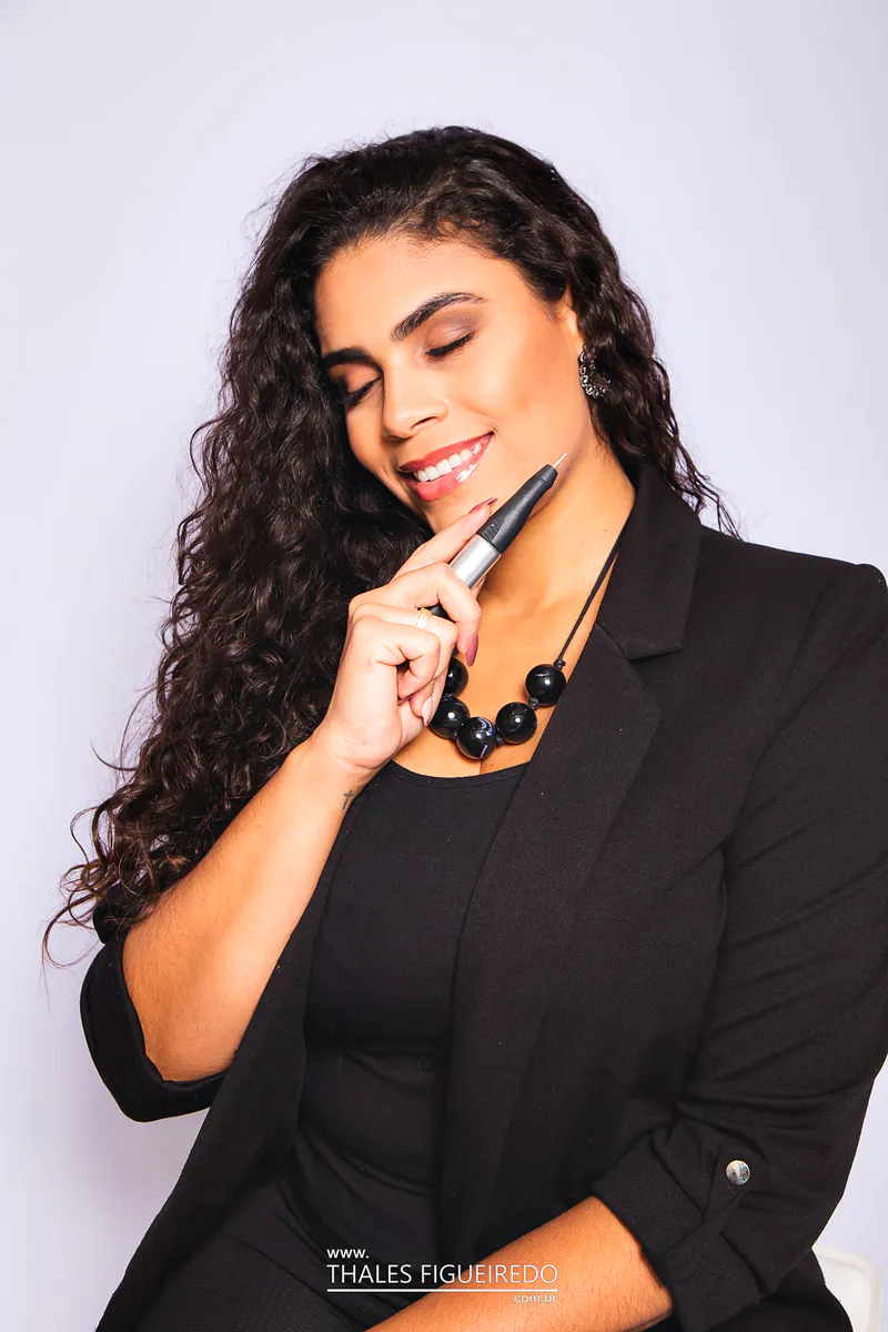 Retrato Corporativo - Bianca Melong Sobrancelhas — foto 9