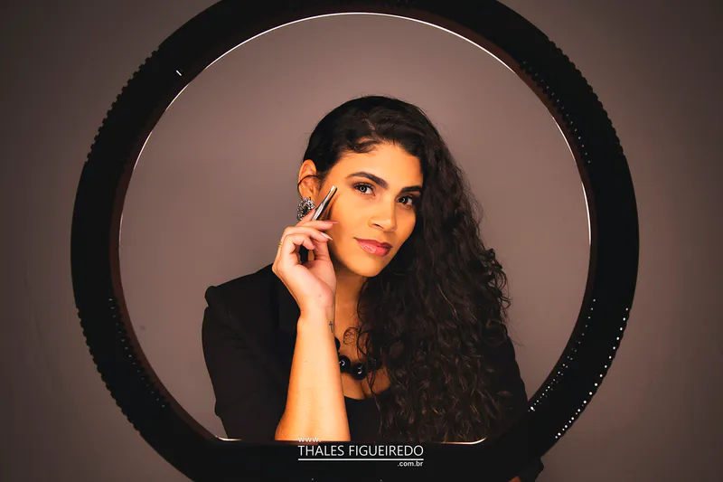 Retrato Corporativo - Bianca Melong Sobrancelhas — foto 16