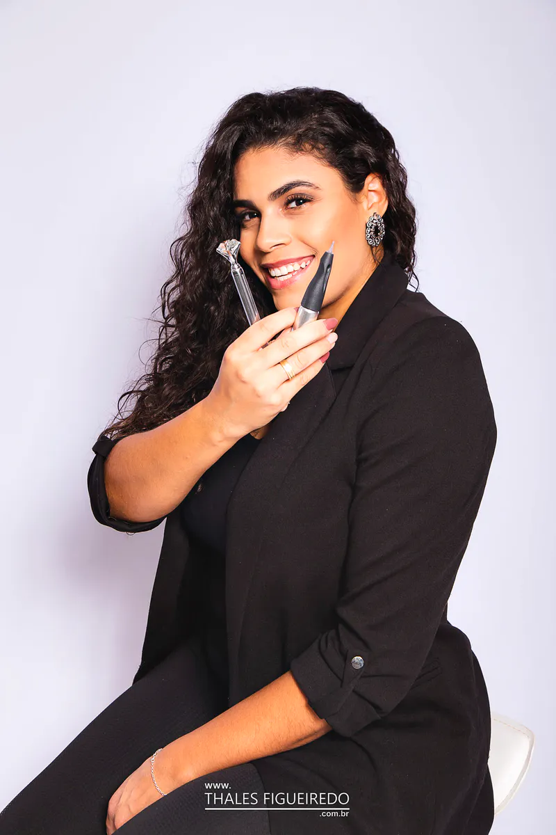 Retrato Corporativo - Bianca Melong Sobrancelhas — foto 4