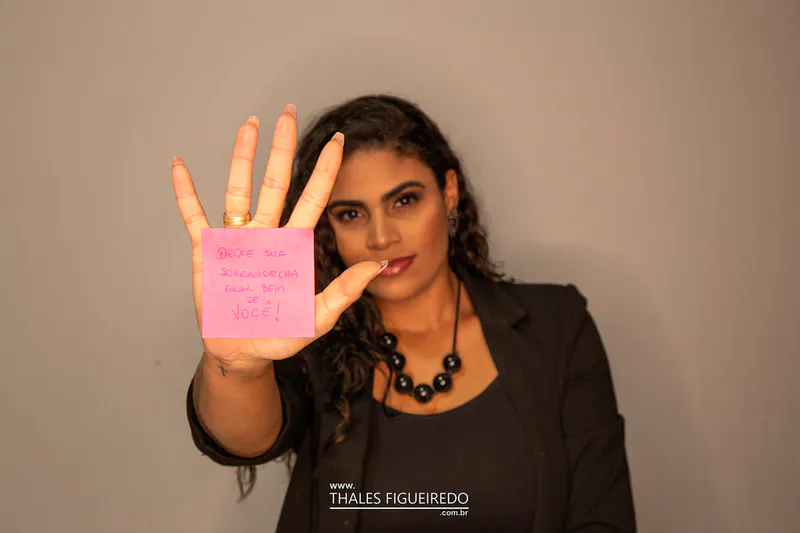 Retrato Corporativo - Bianca Melong Sobrancelhas — foto 13